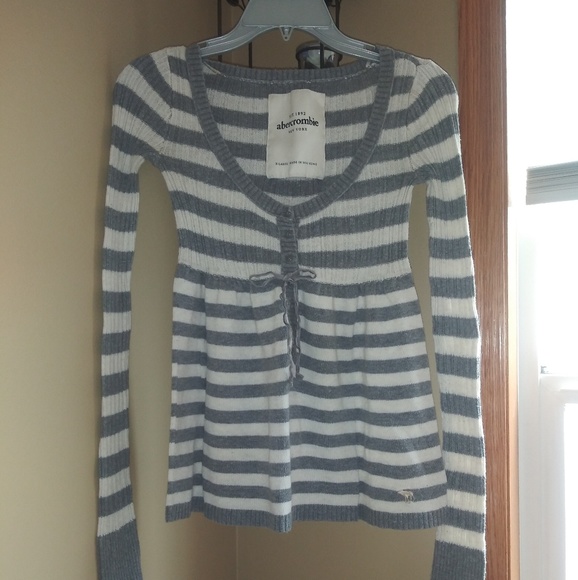 Abercrombie Babydoll Sweater 